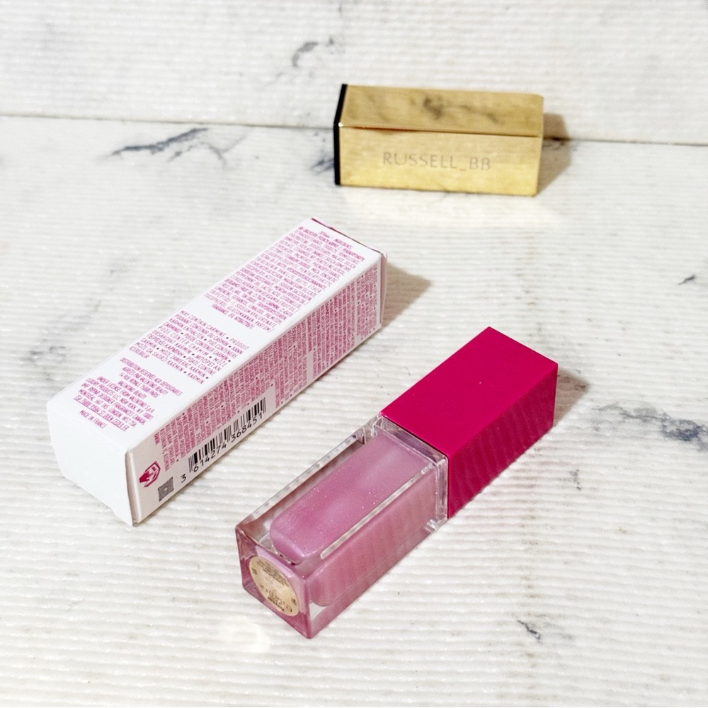 Valentino Puffer Lip Gloss: #300R In My Glowing Era (Soft Pink Shimmer) - Picture 8 of 10